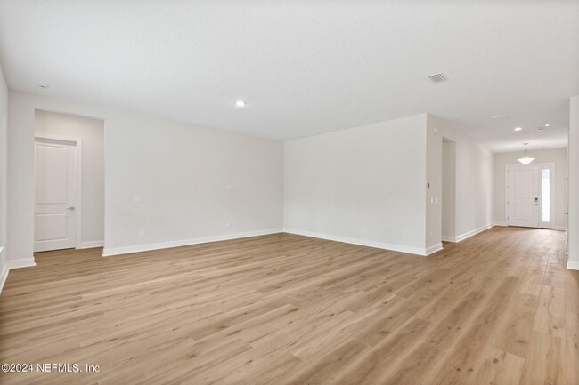 Building Photo - 120 Elm Br Rd