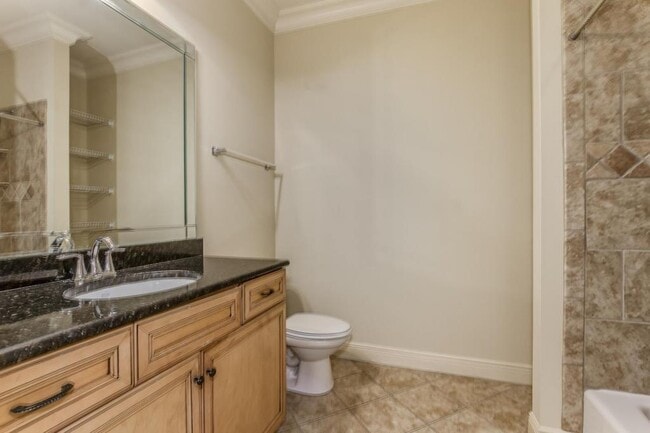 Building Photo - 2800 Belle Chase Ln