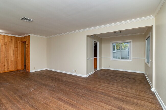 Building Photo - 10745 Stephon Terrace