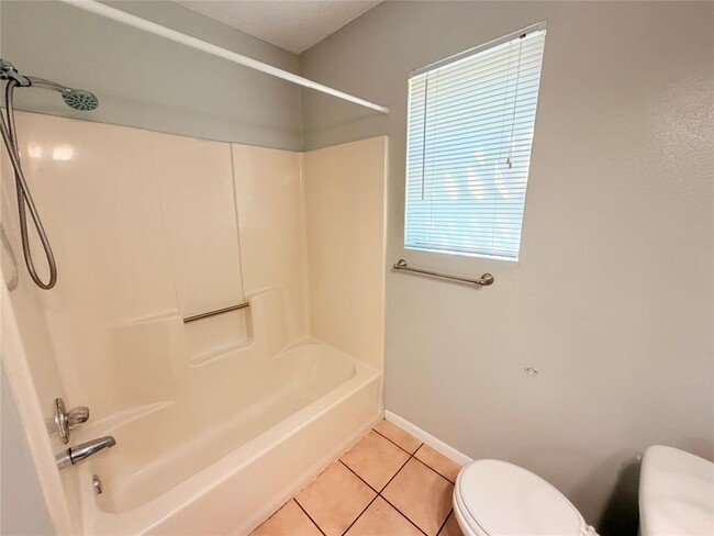 Building Photo - 14200 Sussman Ct