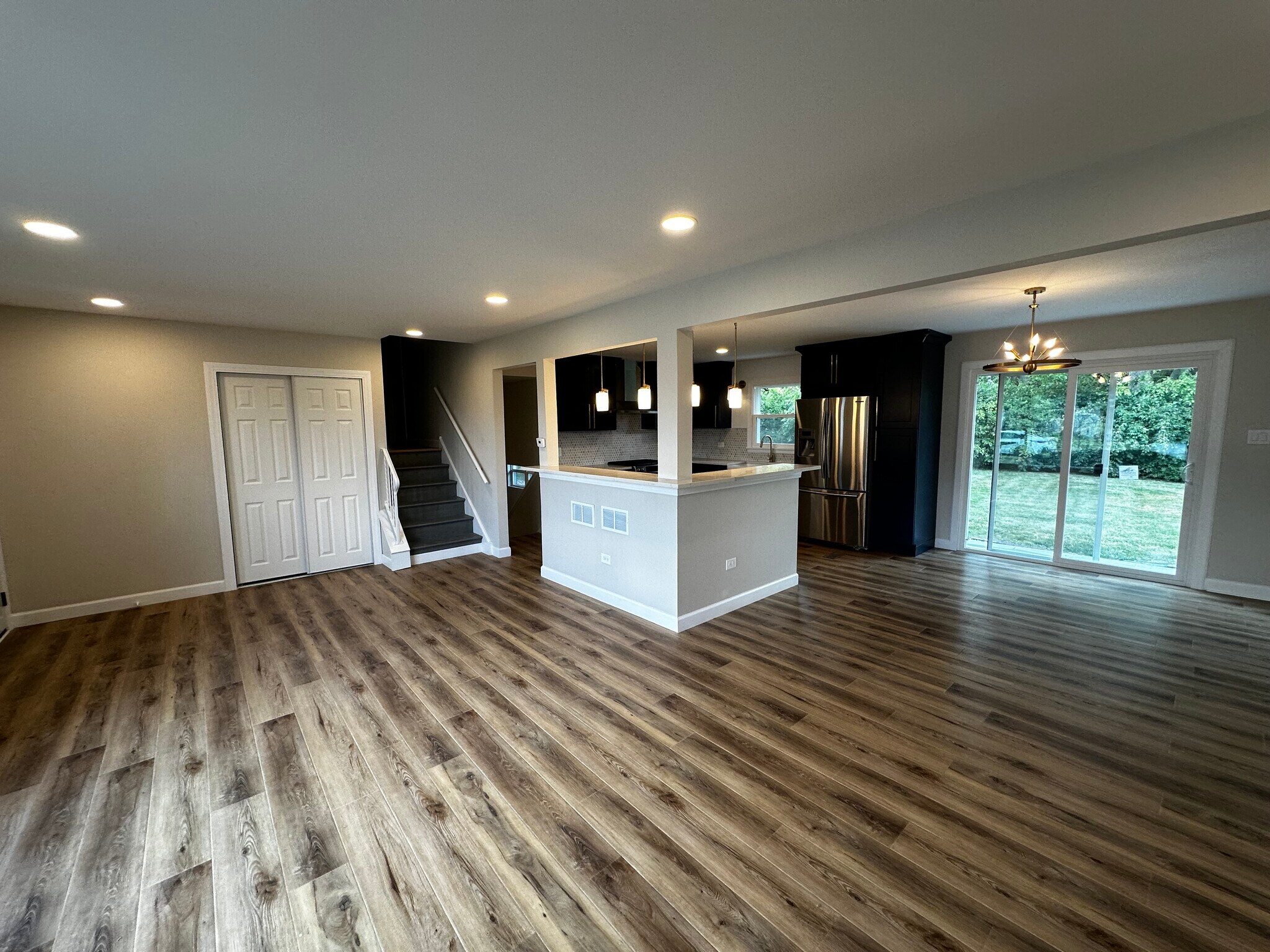 Building Photo - 10325 S Interlochen Dr