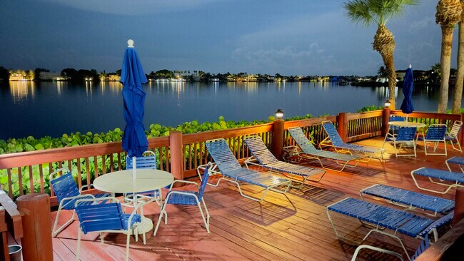 Building Photo - 107 Half Moon Cir