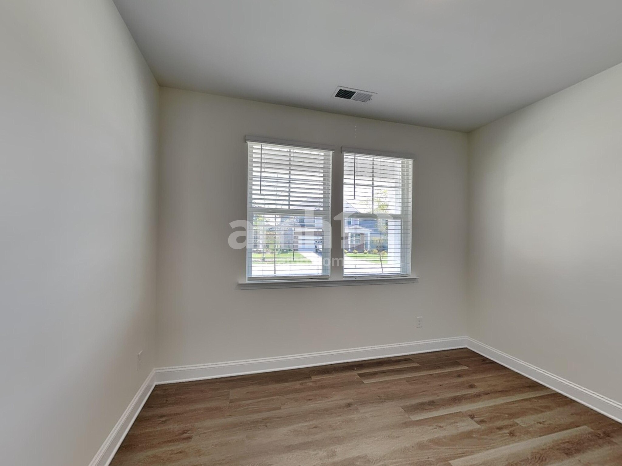 Building Photo - 3527 Lincoln Hts Ln