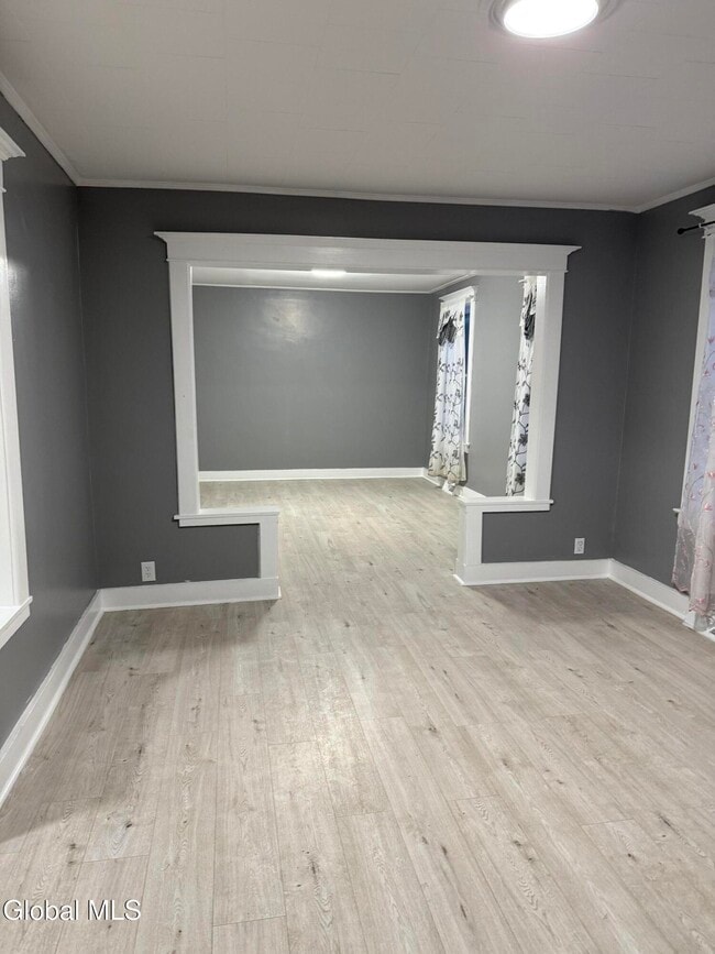 Building Photo - 4 Yale St