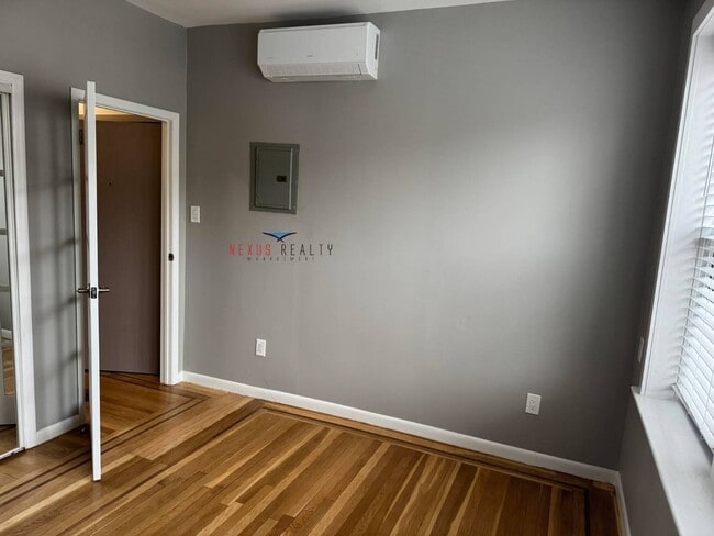 Building Photo - 19-22-22 21st Rd