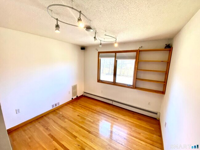 Building Photo - 1232 Trout Brook Dr