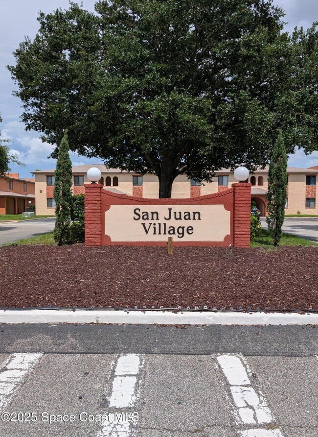 Building Photo - 121 San Juan Cir