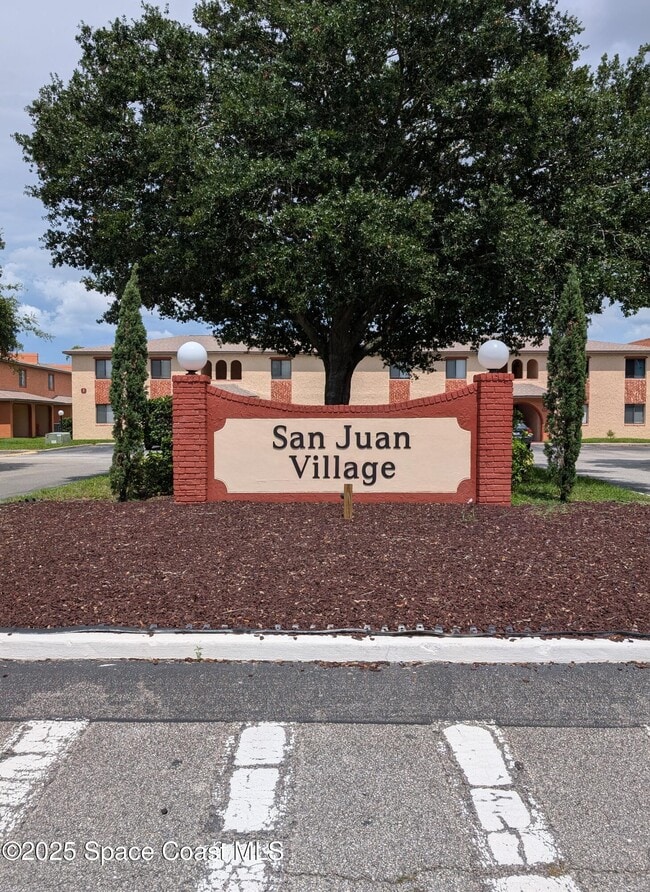 Primary Photo - 121 San Juan Cir