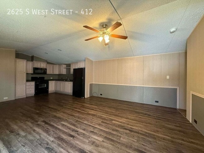 Building Photo - 2625 S West St