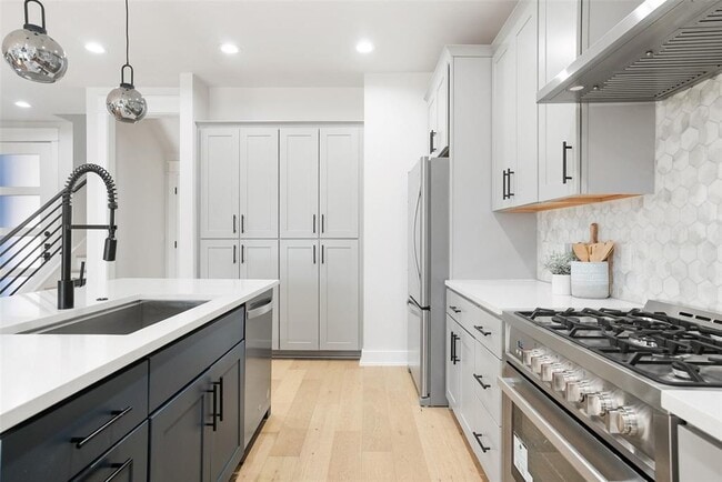 Building Photo - 5109 Stone Gate Dr
