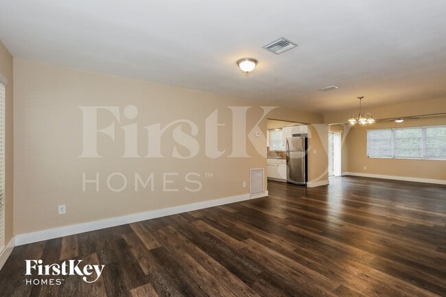 Building Photo - 231 SW 71st Terrace