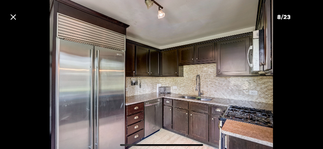 Building Photo - 704 Wilshire Dr