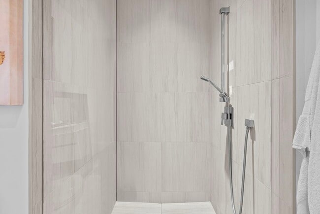 Building Photo - 155 E Boca Raton Rd