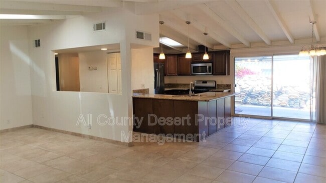 Building Photo - 72891 Sierra Vista Dr