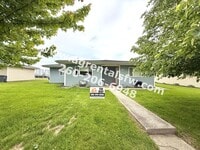 Building Photo - 1010 Lewis Pl