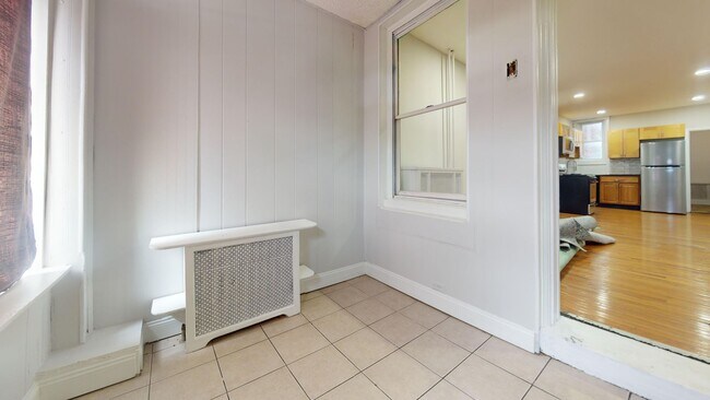 Building Photo - 3 Bedroom Home - OK for Section 8 Voucher ...