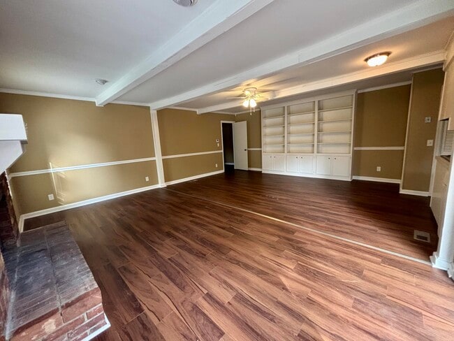 Building Photo - 1113 Glen Ct