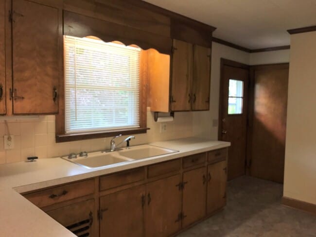 Building Photo - Everything you’ve been dreaming of is here...