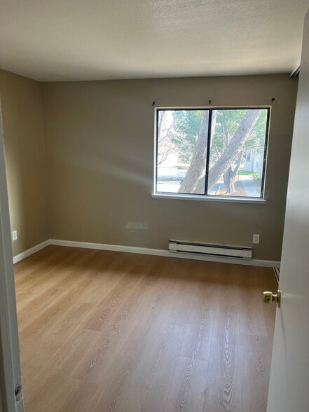 Building Photo - 7 Lancaster Cir