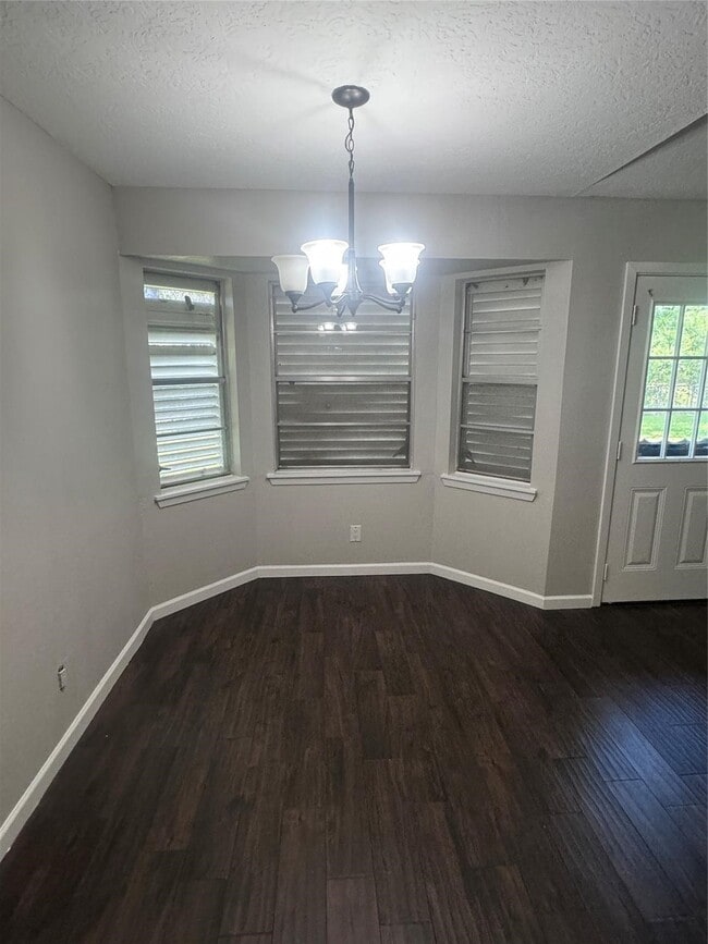 Building Photo - 7910 Jonquil Dr