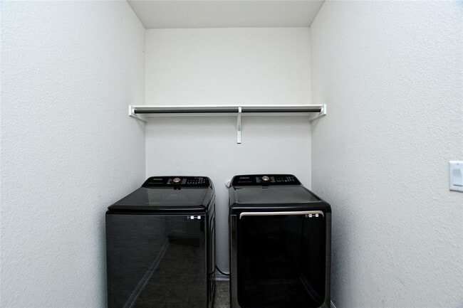 Building Photo - 4612 Apollonia Wy