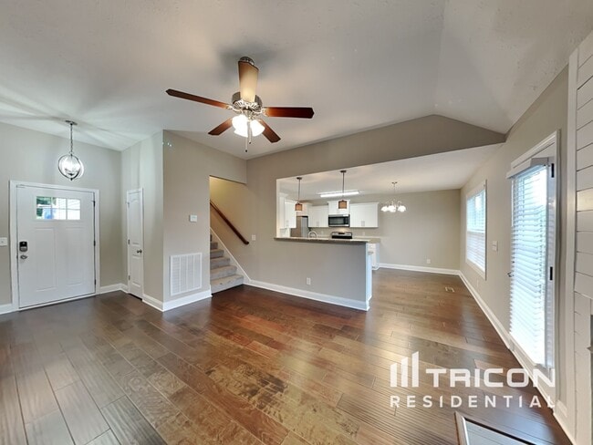 Building Photo - 184 Fieldstone Ln