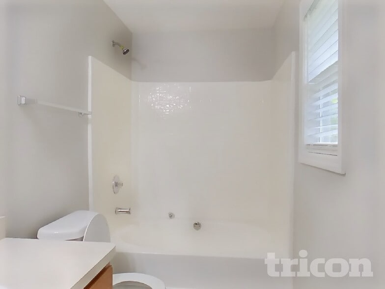 Building Photo - 73 Seagrave Ct