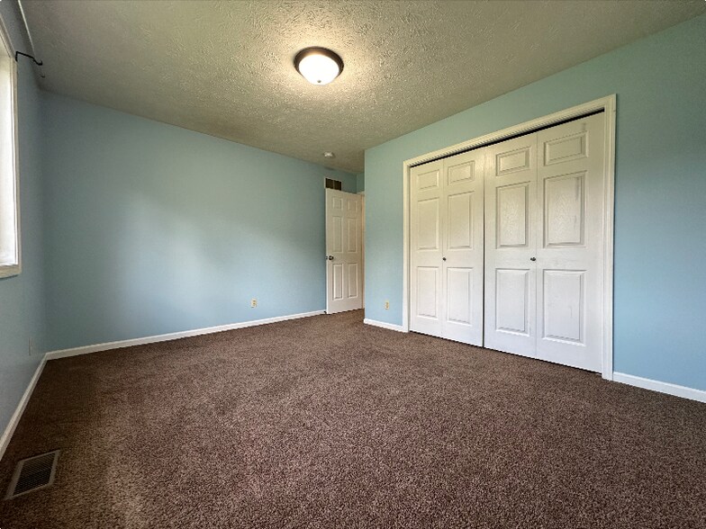 Building Photo - 4429 Aurelius Rd