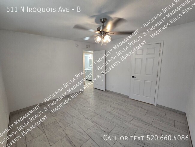 Building Photo - 511 N Iroquois Ave