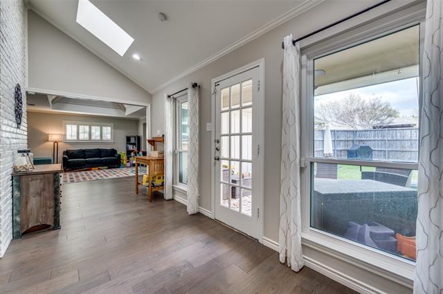Building Photo - 6423 Windsong Dr