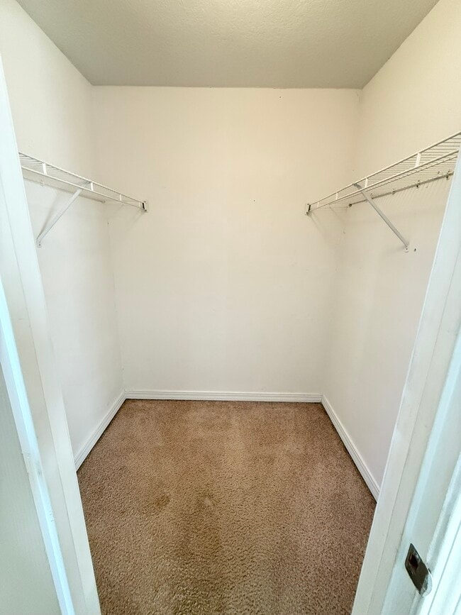 Building Photo - 1625 Martin Bluff Rd