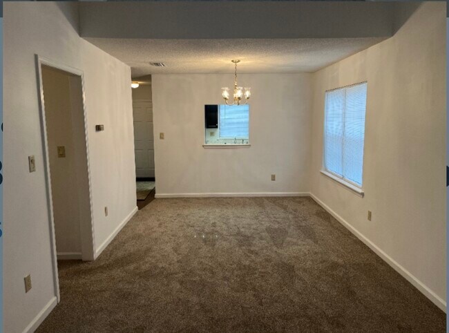 Building Photo - 6530 Laguna Point