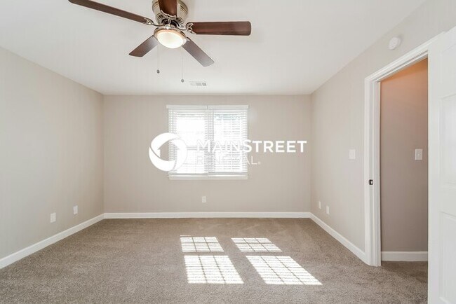 Building Photo - 3 Bedroom Pet-Friendly Home in WAKE FOREST...