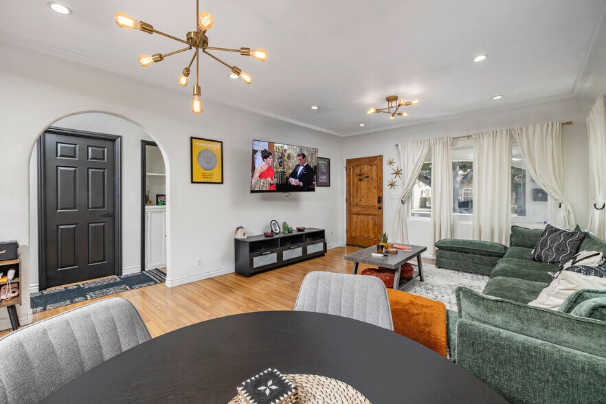 Building Photo - 5447 Lime Ave