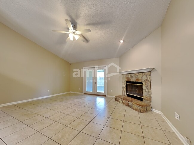 Building Photo - 2483 Ambrosia Dr