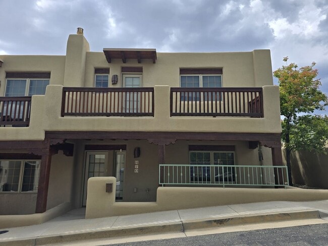 Building Photo - 501 Rio Grande Ave