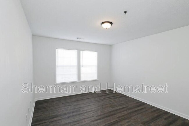 Building Photo - 3800 London Ct SW