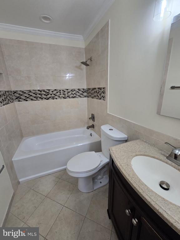 Building Photo - 2353 Windsor Park Ct