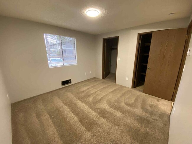 Building Photo - 5213 84th St SW