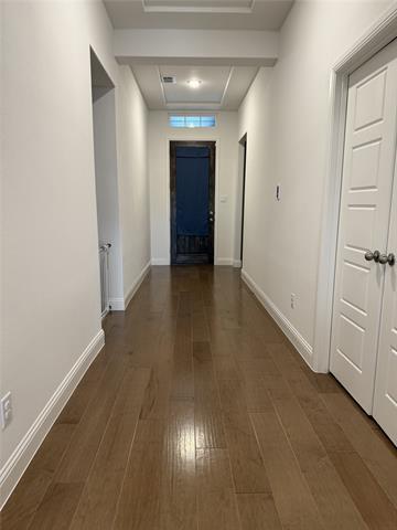 Building Photo - 331 Misty Mdw Ln