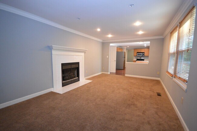 Building Photo - 104 Smokehouse Ln