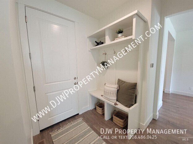 Building Photo - 4658 S Hennessy Ave