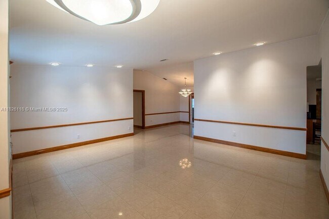 Building Photo - 1626 SW 139th Ave