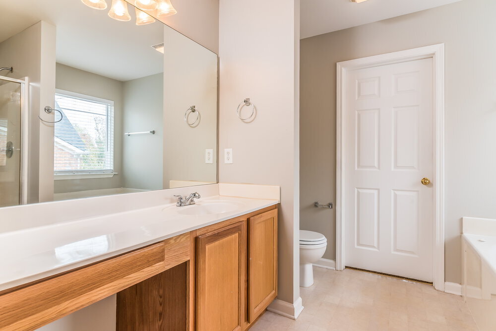Building Photo - 209 Briarcotes Cir
