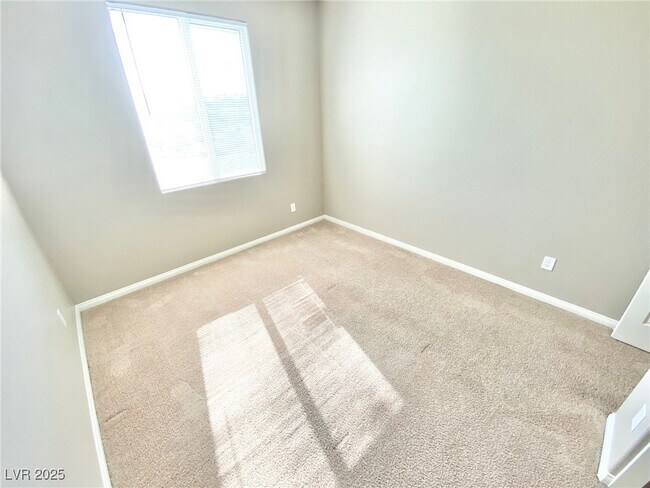 Building Photo - 81 Avenza Dr