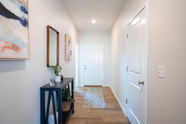 Building Photo - Brand new 4 bedroom home - Mount Vernon