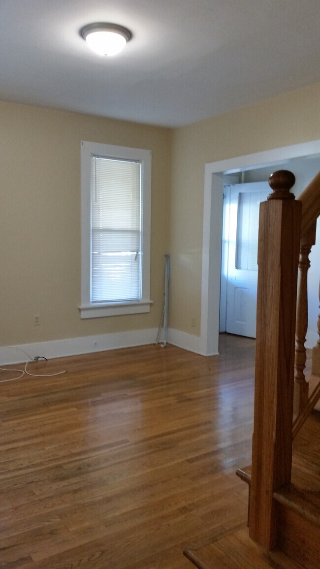 Living room - 720 W 3rd St