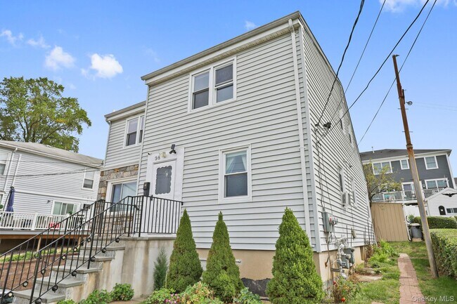 Primary Photo - 98 Lincoln Ave