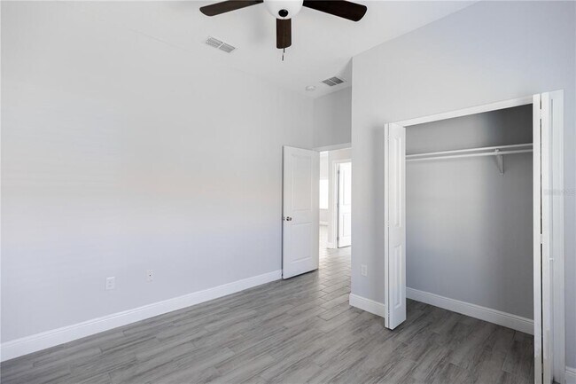 Building Photo - 309 Dundee Dr