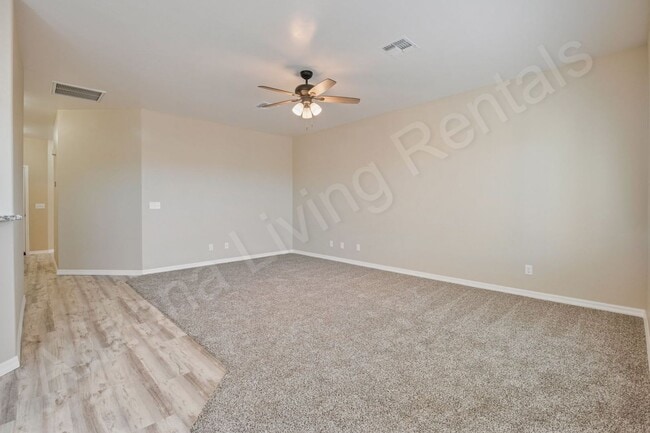 Building Photo - MOVE IN SPECIAL, $850 OFF FIRST MONTH